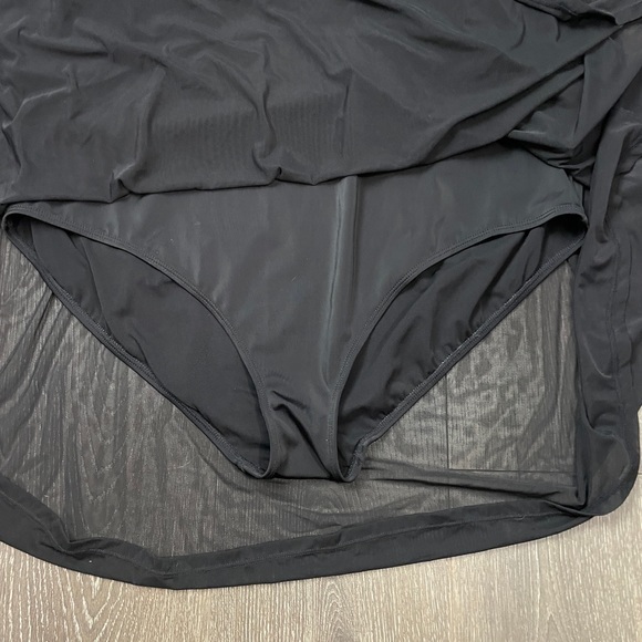 Torrid‎ Underwire Long Mesh Swim Dress Sz 3X - Picture 8 of 9